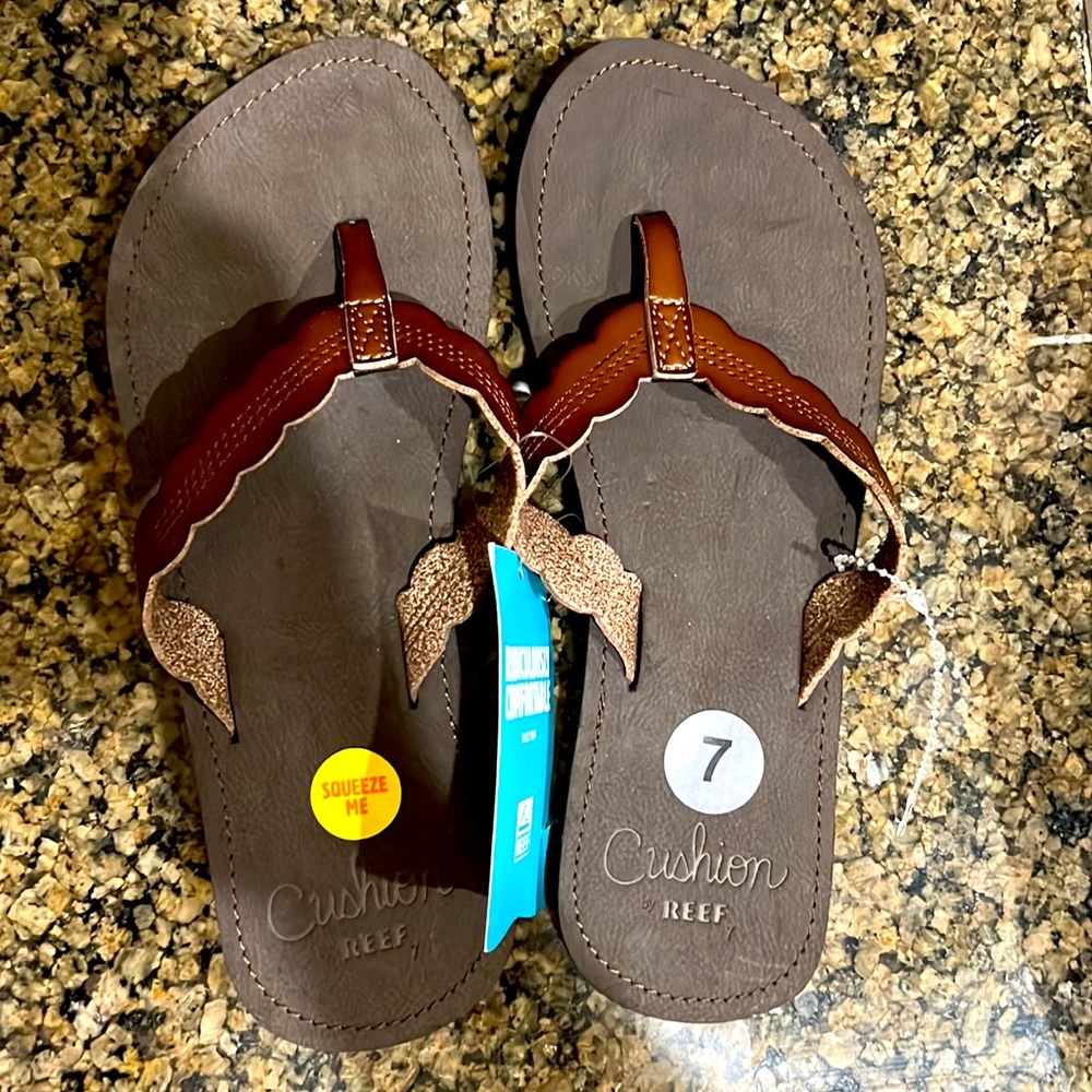 REEF Celine flip flop sandals NEW 7